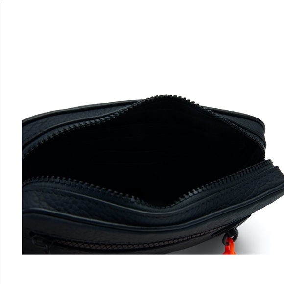 Louis Vuitton Pochette Volga - Picture 3 of 3